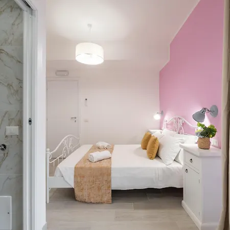 Sa Domu Colorada- Eleganza E Comfort Nel Centro Di Гостьовий будинок