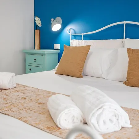 Sa Domu Colorada- Eleganza E Comfort Nel Centro Di Гостьовий будинок 3*