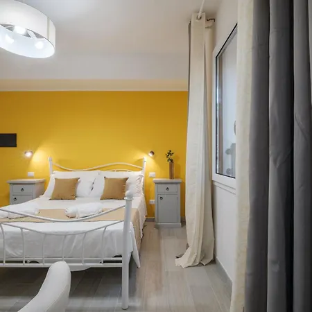 Sa Domu Colorada- Eleganza E Comfort Nel Centro Di Віллазімьюс