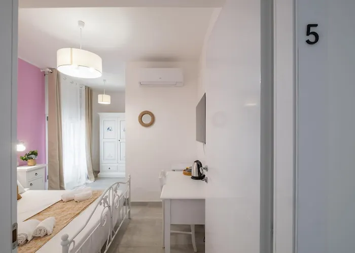 Konukevi Sa Domu Colorada- Eleganza E Comfort Nel Centro Di Villasimius