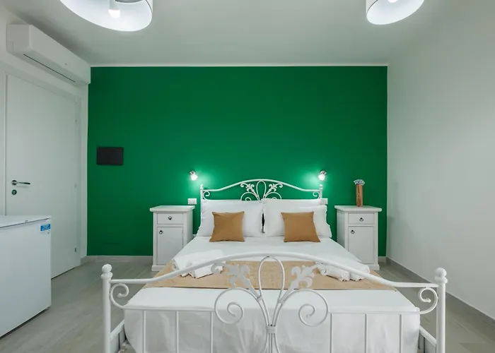 Maison d'hôtes Sa Domu Colorada- Eleganza E Comfort Nel Centro Di