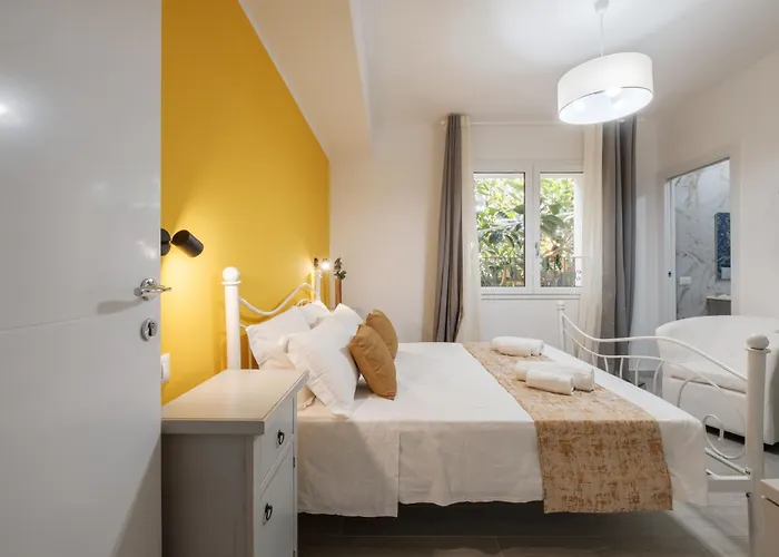 Maison d'hôtes Sa Domu Colorada- Eleganza E Comfort Nel Centro Di