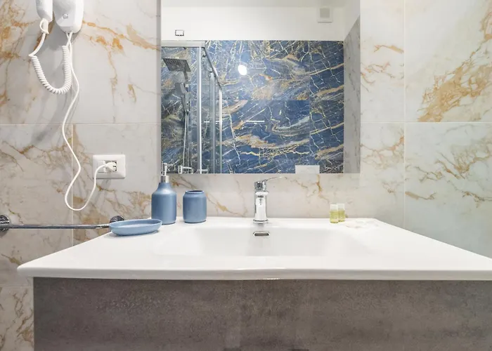 Sa Domu Colorada- Eleganza E Comfort Nel Centro Di Maison d'hôtes 3*