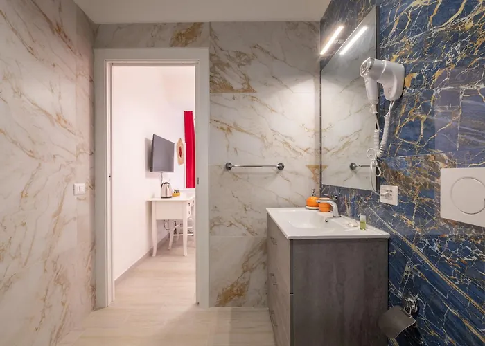 Konukevi Sa Domu Colorada- Eleganza E Comfort Nel Centro Di