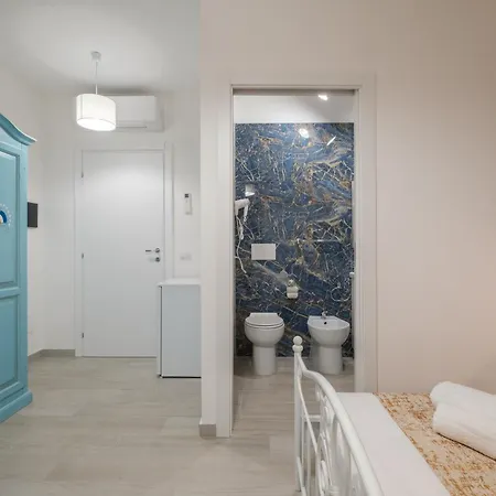 Sa Domu Colorada- Eleganza E Comfort Nel Centro Di Pensionat Villasimius