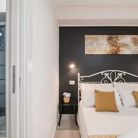 Sa Domu Colorada- Eleganza E Comfort Nel Centro Di Pensjonat Villasimius