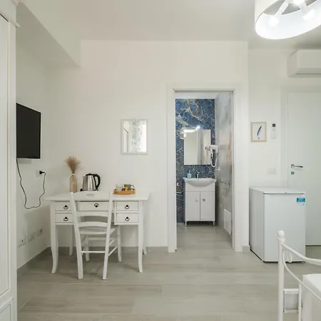 Sa Domu Colorada- Eleganza E Comfort Nel Centro Di Guest house 3*