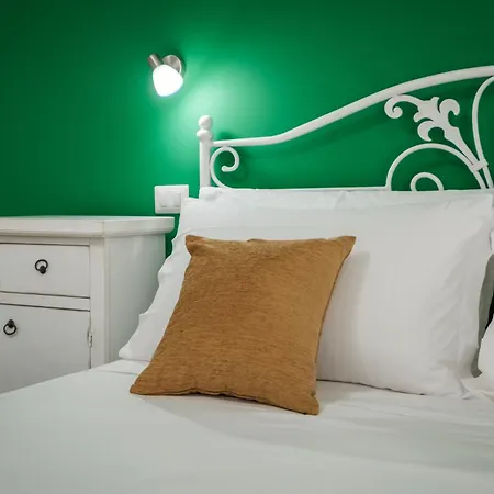 Pensionat Sa Domu Colorada- Eleganza E Comfort Nel Centro Di Villasimius