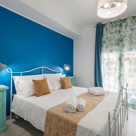 Sa Domu Colorada- Eleganza E Comfort Nel Centro Di Pensjonat Villasimius