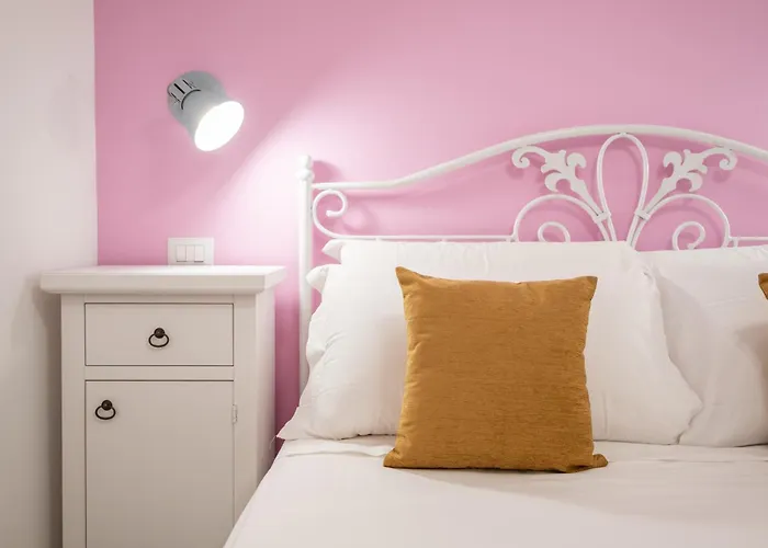 Sa Domu Colorada- Eleganza E Comfort Nel Centro Di Maison d'hôtes