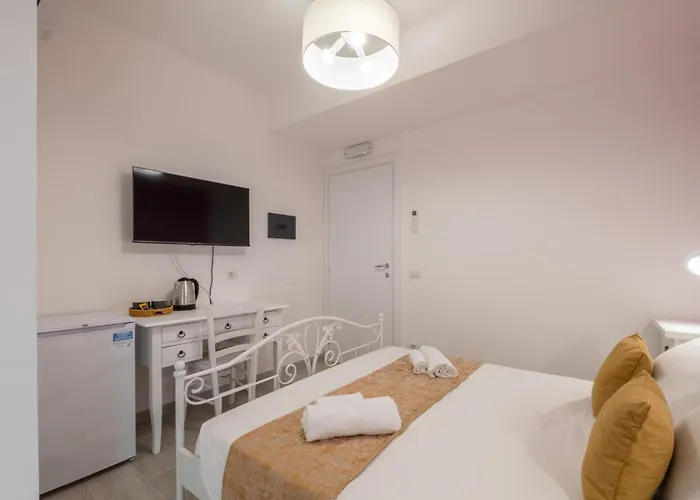 Sa Domu Colorada- Eleganza E Comfort Nel Centro Di Guest house 3*