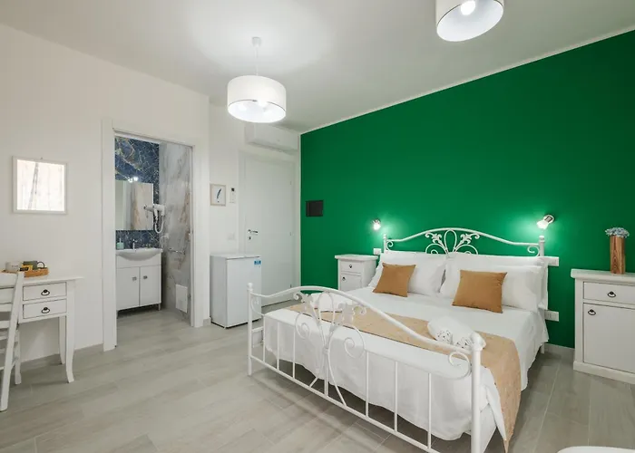 Guest house Sa Domu Colorada- Eleganza E Comfort Nel Centro Di 3*