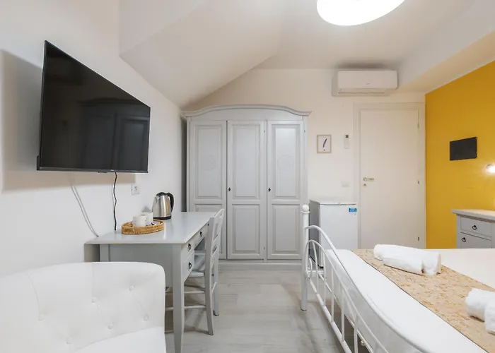 Guest house Sa Domu Colorada- Eleganza E Comfort Nel Centro Di Villasimius